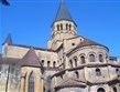 Franxcie - Auvergne - Orcival, románská bazilika v typicka auvergnském stylu, 12.stol.