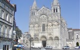 Akvitánie - Francie - Atlantik - Poitiers, katedrála Notre Dame la Grande, románská z poloviny 11.stol, postavena za papeže Urbana II.